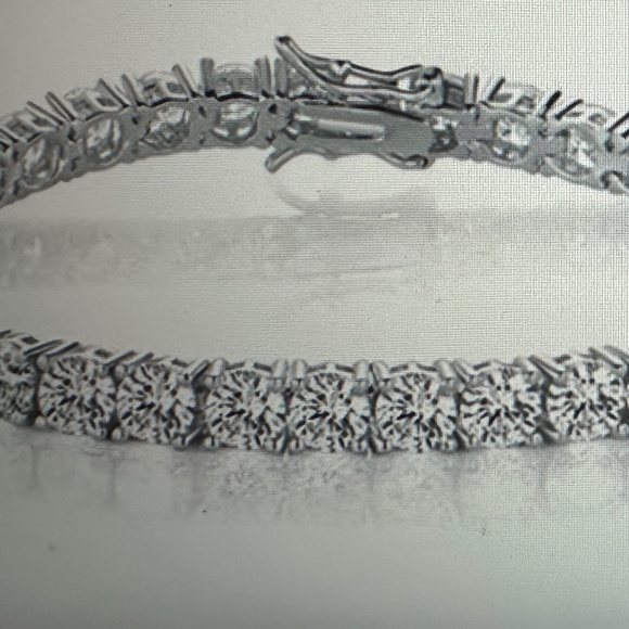 NWT NEIMAN MARCUS TENNIS BRACELET - Picture 4 of 9